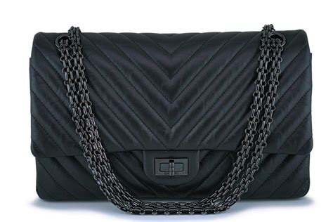 Classic Medium So Black Chevron Dou